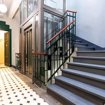 Apartment Harmony By The Opera House *